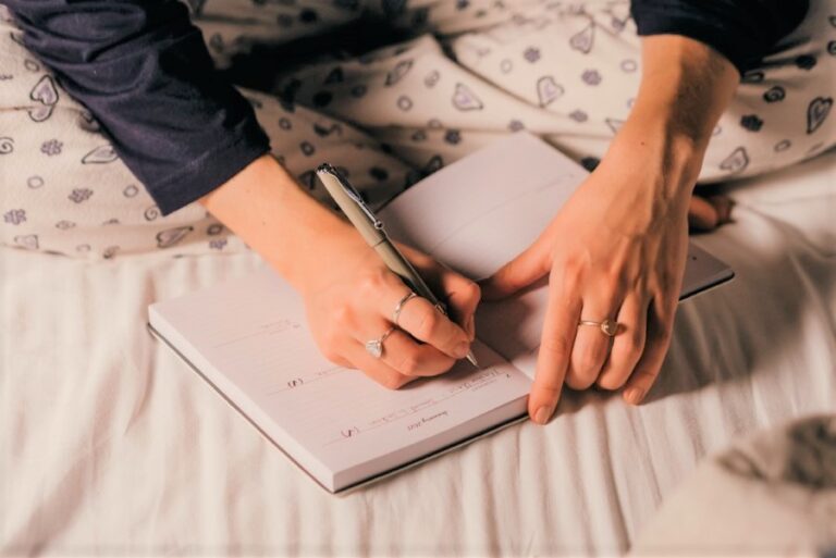 How to Use Positive Affirmations Effectively to Empower Yourself Daily