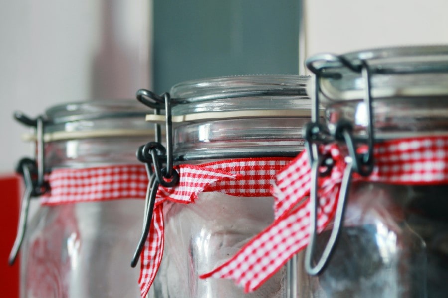 How To Make An Affirmation Jar By Decorating With Things Like Ribbons